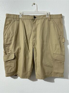 NWT Dickies Mens 42 Beige Canvas Cargo Shorts 11” Inseam Utility Skater Work
